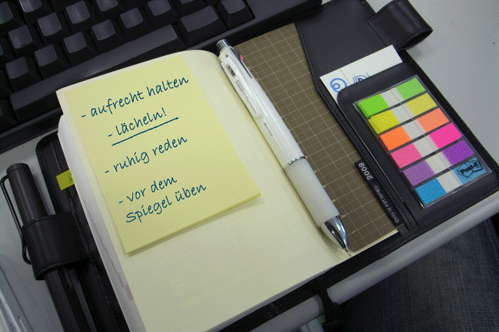 Tipps zur bewussten Körperbeherrschung (Foto: yoppy, flickr, CC BY 2.0, bearbeitet um die Notizen auf dem Post-it).