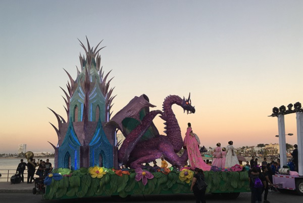 Eindrücke vom Karneval im mexikanischen Mazatlan (Foto: Martens).