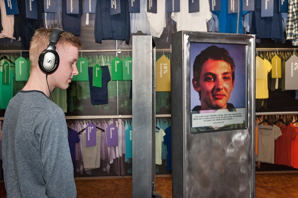 Es sprechen Azubis über ihre Berufswahl und Pläne für die Zukunft, über enttäuschte Erwartungen und realistische Pläne für die nächsten Jahre (Foto: Technoseum, Klaus Luginsland). 