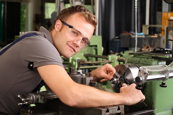 Ausbildung 2016 - Rhodius sucht bereits Azubis (Foto: Rhodius © ehrenberg-bilder - Fotolia).